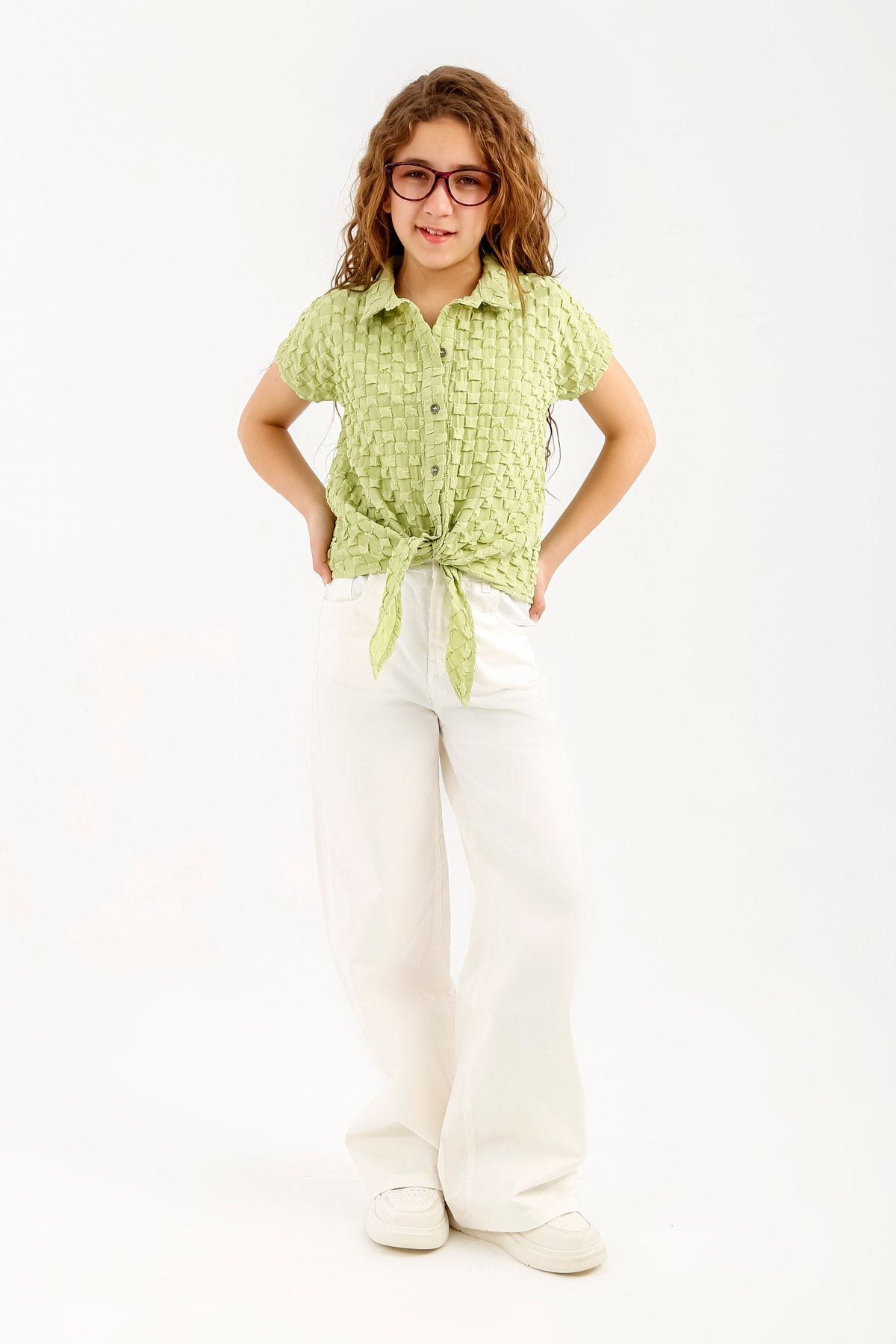 Girls Summer Set - Textured Checked Tie-Front Shirt with Wide-Leg White Pants