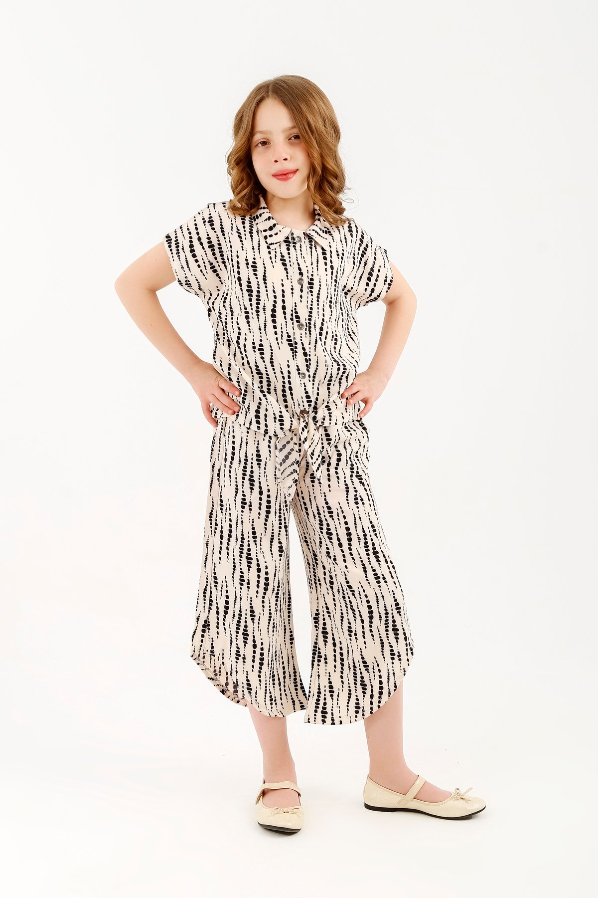 Stylish Abstract Print Tie-Front Set